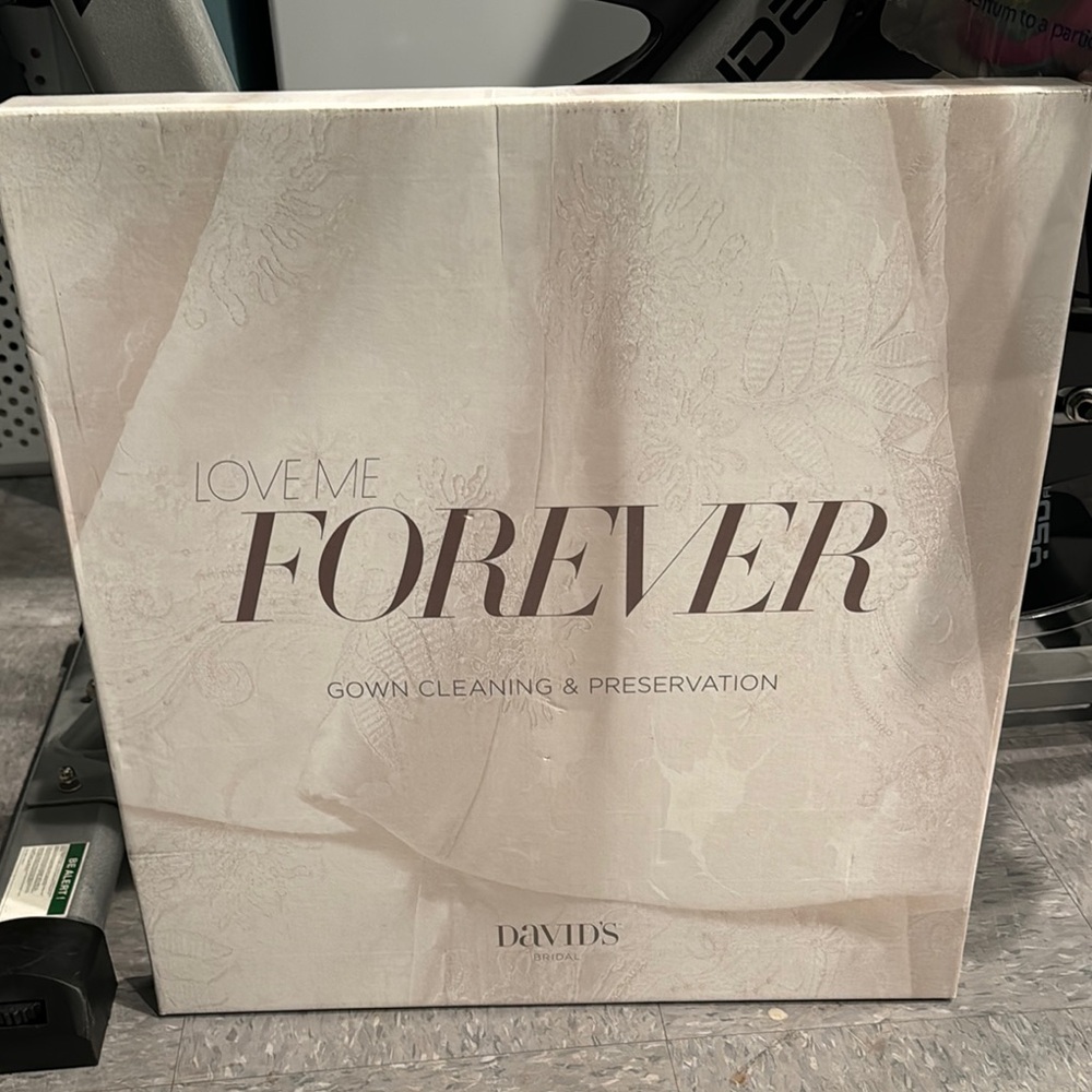 Love Me Forever Gown Cleaning & Preservation Box